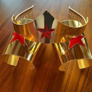 Wonder Woman Tiara & Cuffs